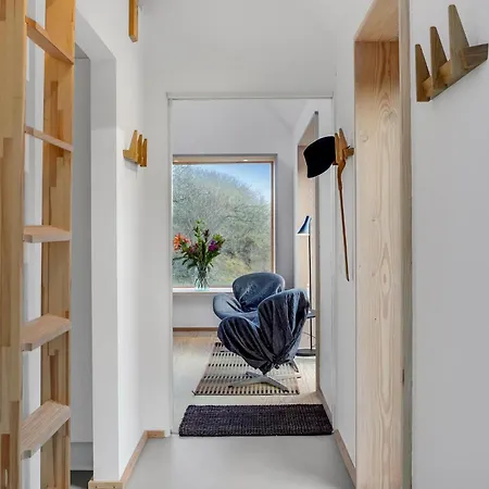 بيت للعطل 4 Bedroom Stunning In
