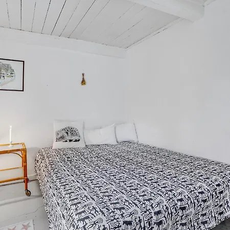 بيت للعطل 4 Bedroom Stunning In