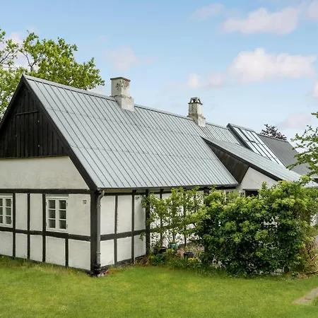 Stunning In With House A Panoramic View *